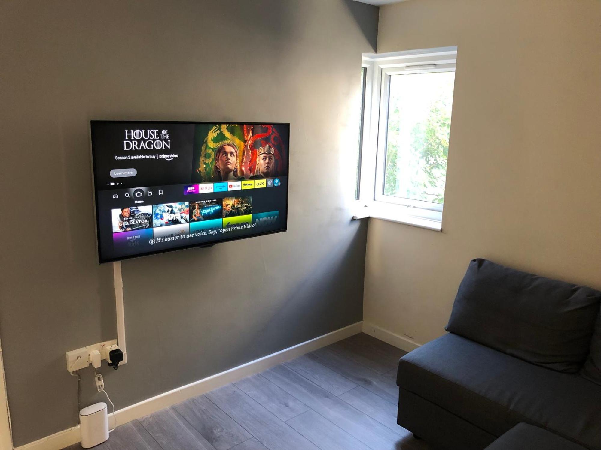 Cosy 2 Bedroom Flat In Manor House 런던 외부 사진